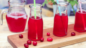 What can you mix with cranberry juice to make it taste better