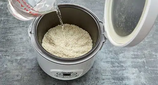 How do you make sticky rice in a rice cooker