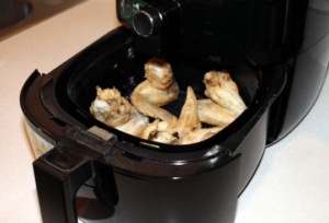 How to stack chicken wings in an air fryer