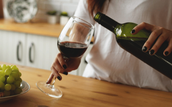 How to avoid a headache when drinking wine