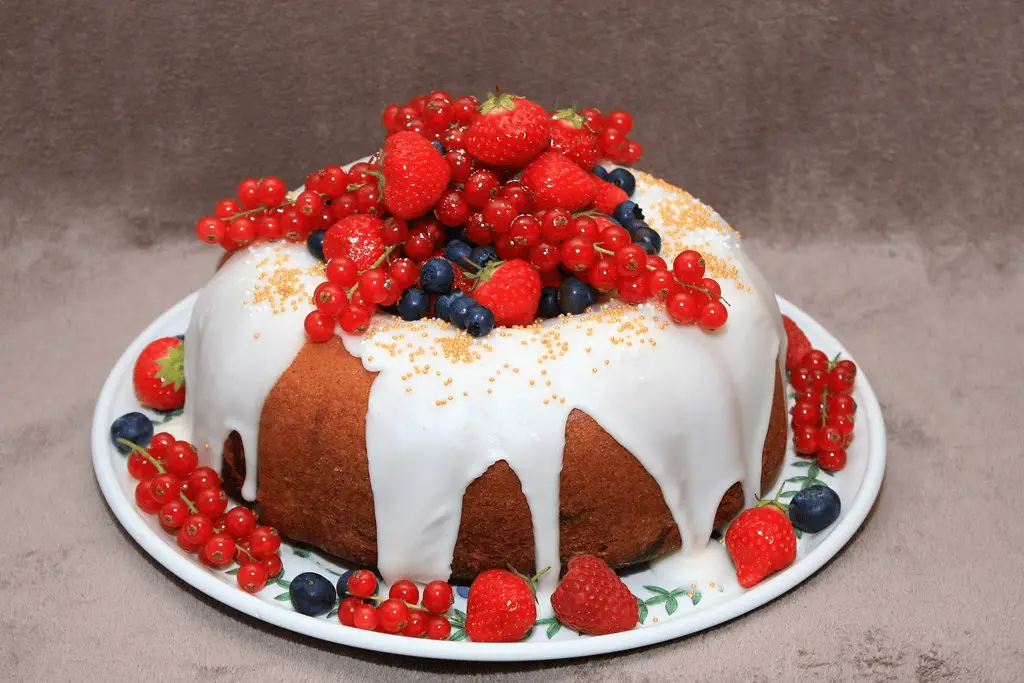 Raspberry Lemonade Cake Recipe