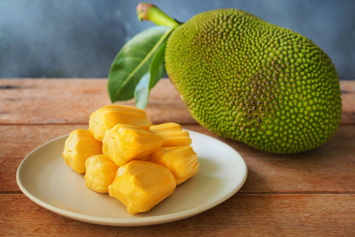 What Does Jackfruit Taste Like