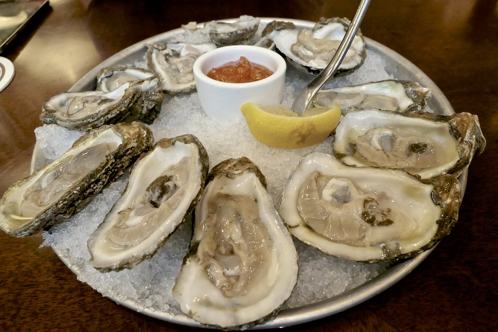 how many raw oysters can you eat